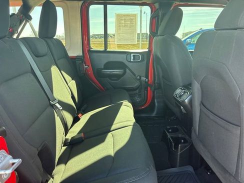 Used 2018 Jeep Wrangler Unlimited Sport image 14