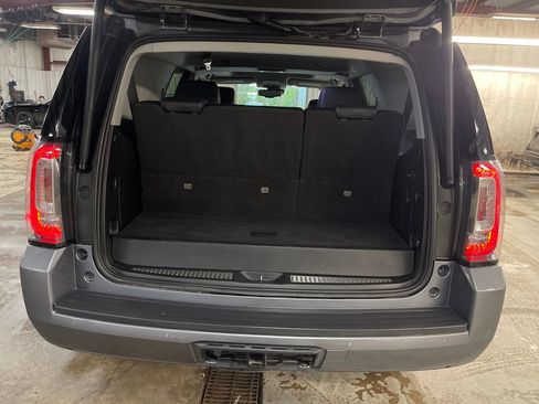 Used 2020 GMC Yukon SLT AWD/4WD image 27