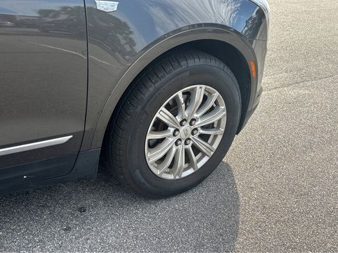 Used 2019 Cadillac XT5 FWD image 21