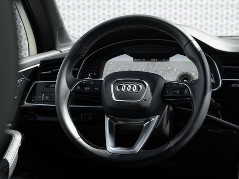 Certified 2025 Audi Q7 3.0T Premium Plus w/ Premium Plus Package AWD/4WD image 9