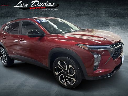 Certified 2024 Chevrolet Trax RS w/ Driver Confidence Package image 1