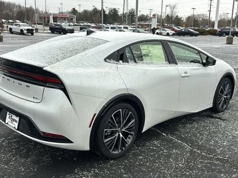 New 2026 Toyota Prius XLE image 28