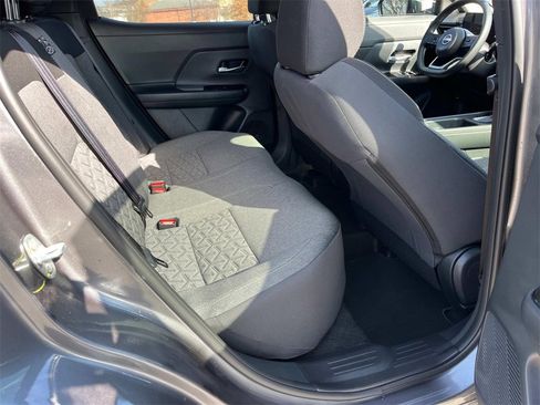 Certified 2025 Nissan Kicks SV image 24