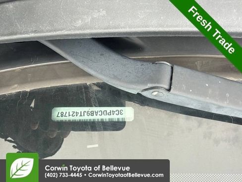 Used 2018 Dodge Journey SE w/ Blacktop Package FWD image 9