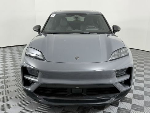 New 2025 Porsche Macan Turbo Electric image 6