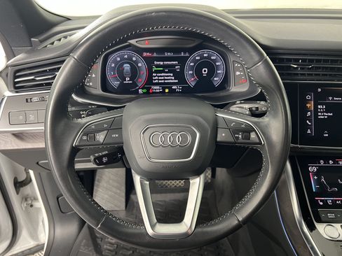 Used 2019 Audi Q8 Premium Plus w/ Premium Plus AWD/4WD image 27