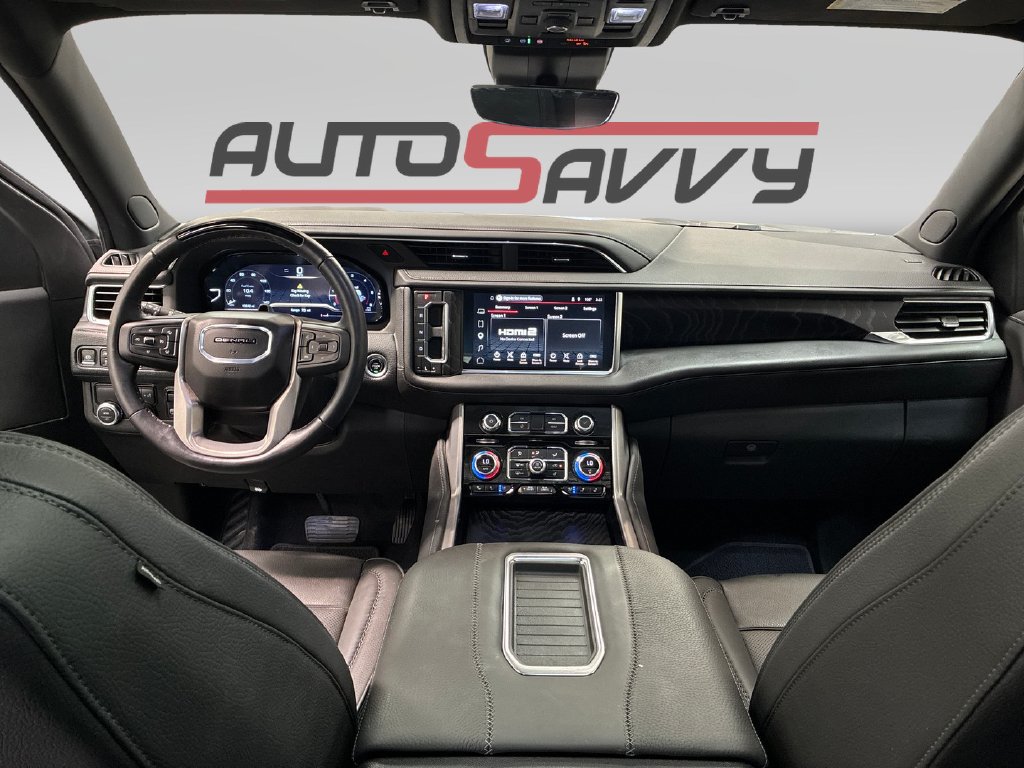 Used 2024 GMC Yukon Denali w/ Denali Reserve Package RWD image 18
