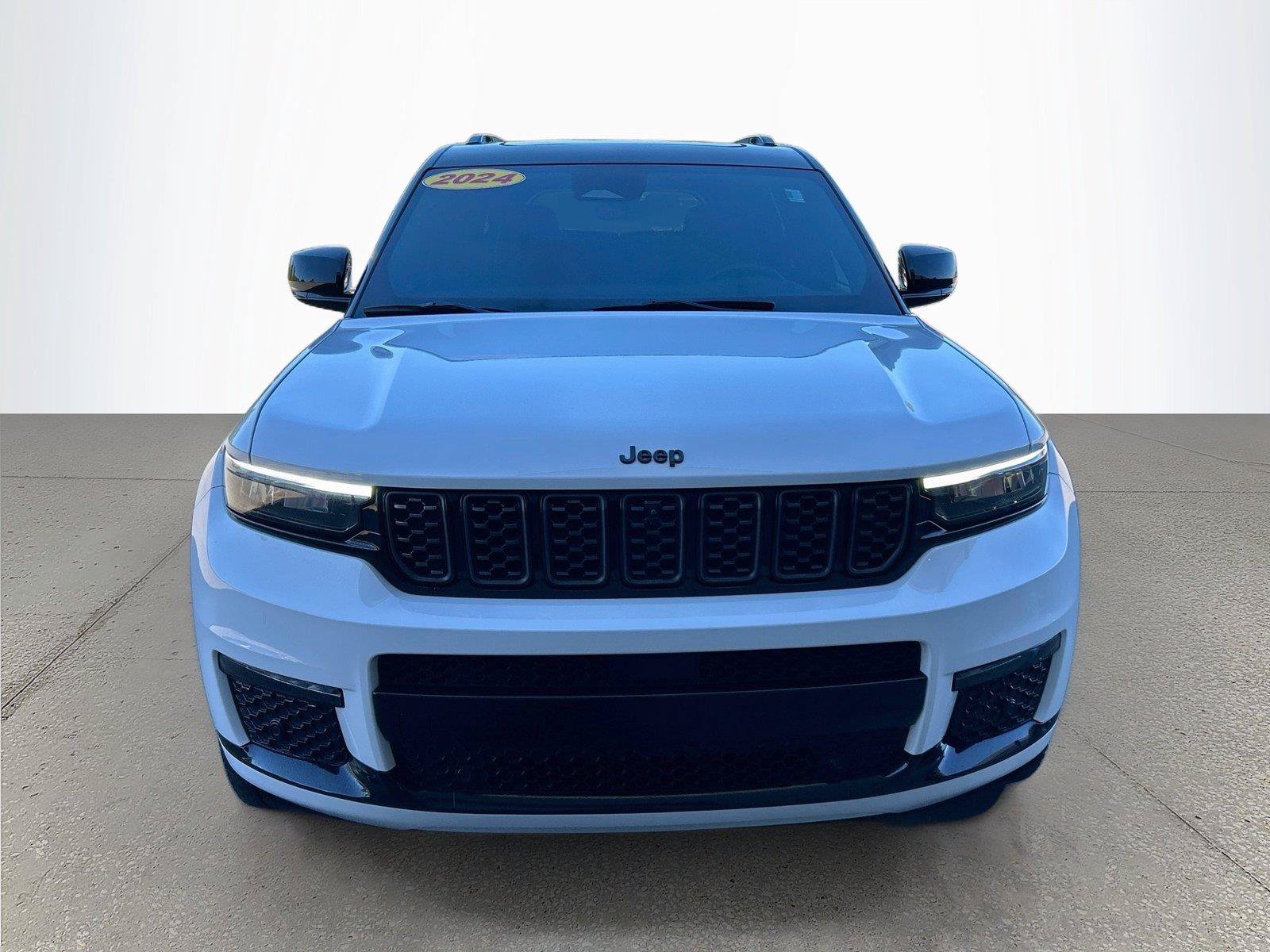 Used 2024 Jeep Grand Cherokee L Summit w/ High Altitude Package AWD/4WD image 9
