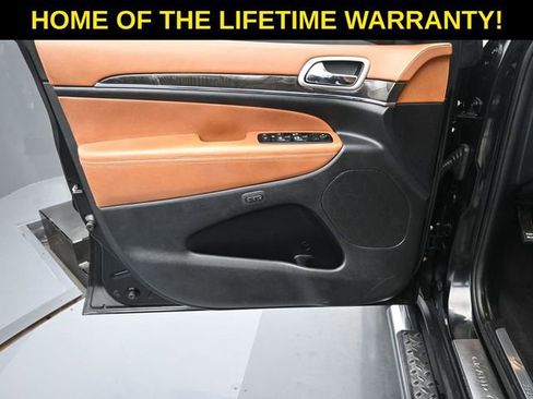 Used 2012 Jeep Grand Cherokee Overland Summit image 11