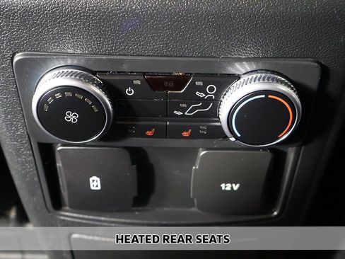 Used 2023 Ford Explorer Limited AWD/4WD image 10