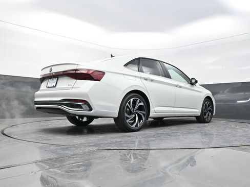 New 2026 Volkswagen Jetta SEL FWD image 27