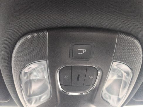 Used 2023 Jeep Compass Limited w/ Elite Group AWD/4WD image 19