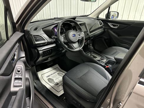 Used 2022 Subaru Forester Premium image 7