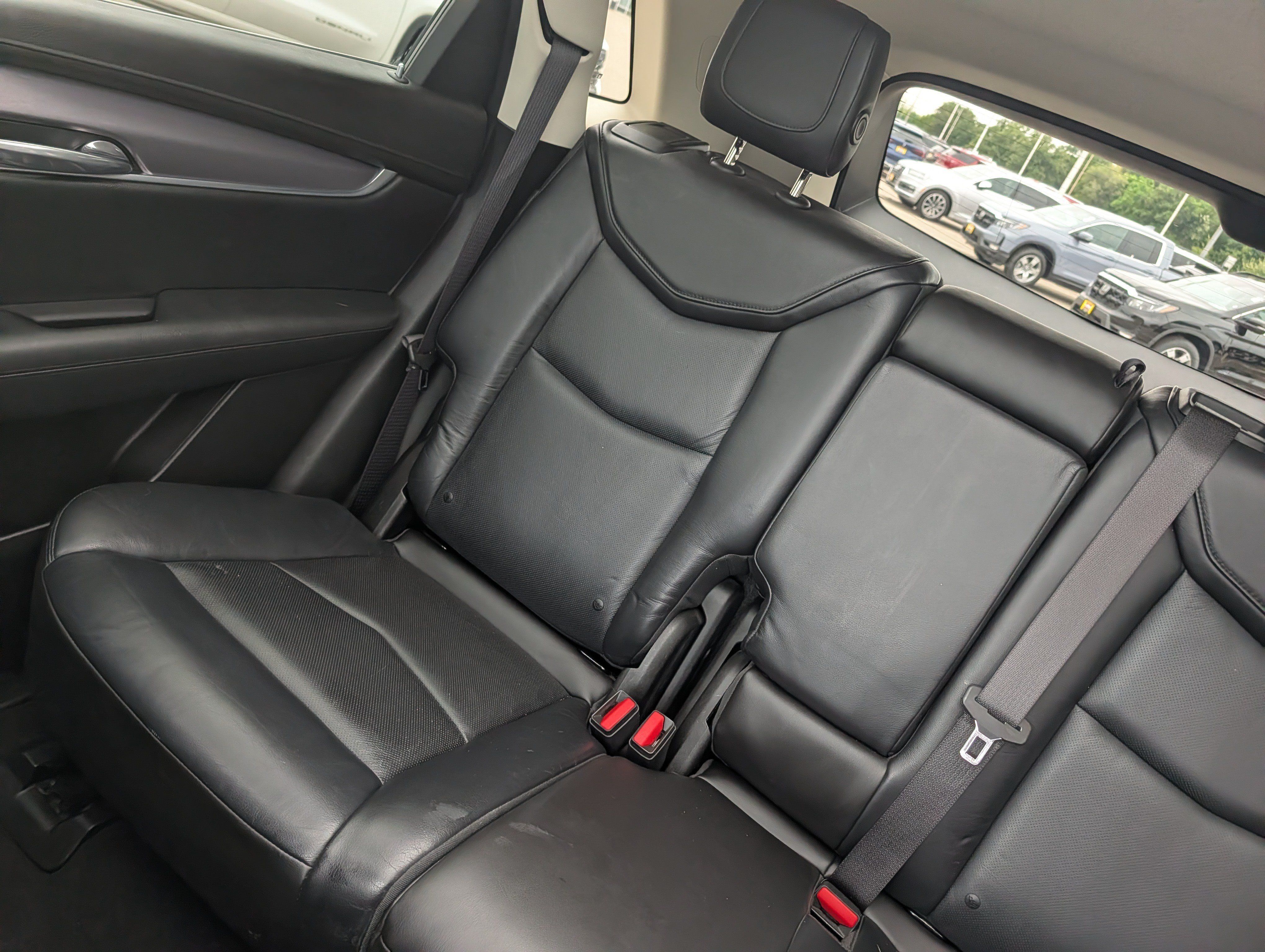 Used 2017 Cadillac XT5 Premium Luxury AWD/4WD image 12
