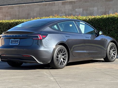 Used 2025 Tesla Model 3 Long Range RWD image 4