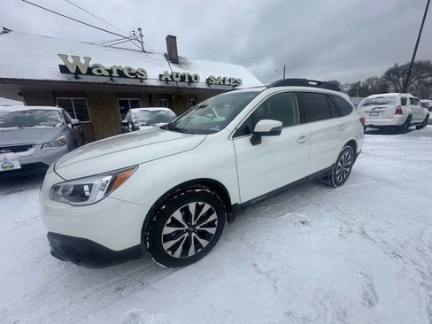 Used 2017 Subaru Outback 3.6R Limited image 6