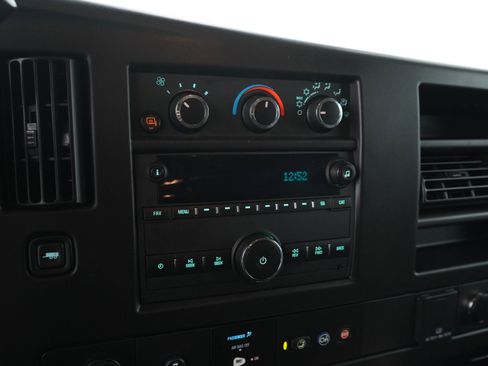 Used 2023 Chevrolet Express 3500 LS RWD image 21