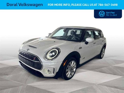 Used 2024 MINI Cooper Clubman S image 1