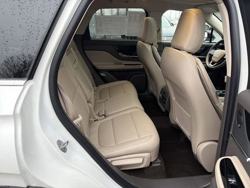 Certified 2023 Lincoln Corsair Reserve w/ Equipment Group 202A image 17