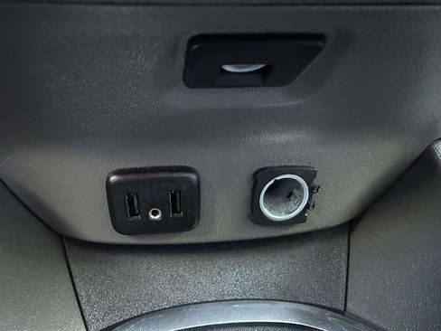 Used 2016 Chevrolet Malibu LT FWD image 33