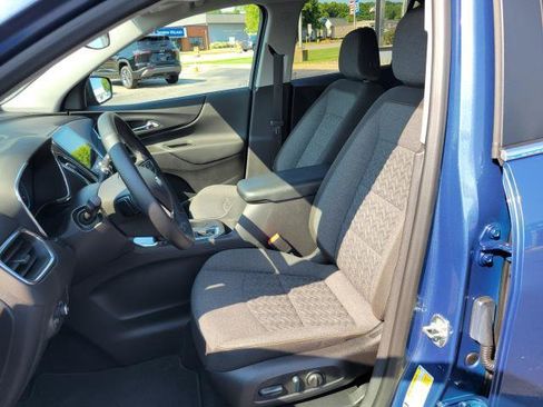 Used 2024 Chevrolet Equinox LT FWD image 16