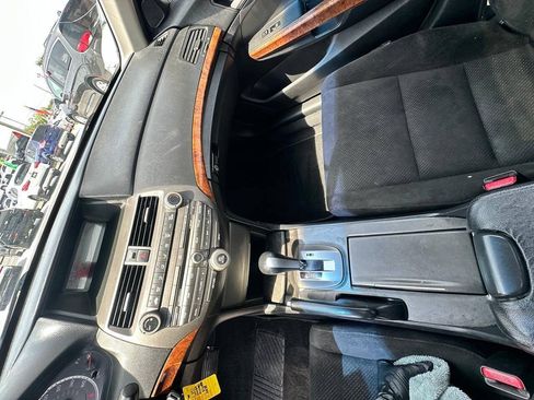 Used 2012 Honda Accord EX image 9