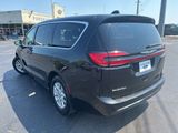 Used 2023 Chrysler Pacifica Touring-L image 5