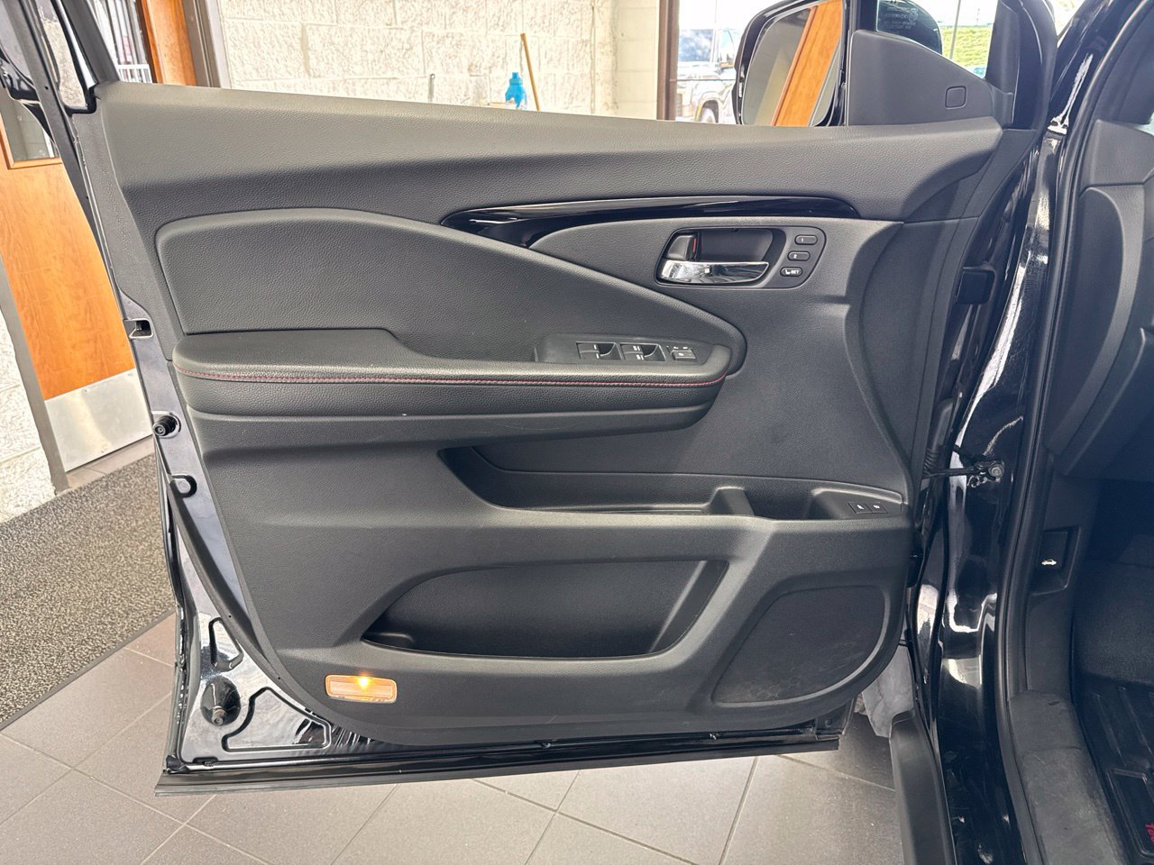Used 2021 Honda Pilot Black Edition image 35