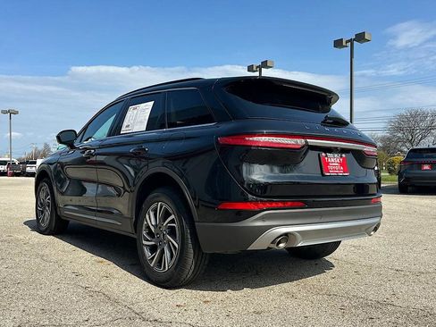 Used 2026 Lincoln Corsair Premiere AWD/4WD image 3