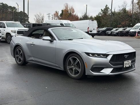 Used 2024 Ford Mustang Premium image 14