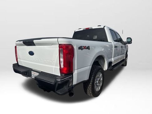 Used 2024 Ford F250 XLT image 4