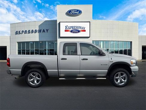 Used 2008 Dodge Ram 1500 Truck SLT w/ Trailer Tow Group image 5