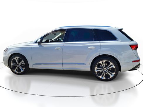 Used 2023 Audi Q7 3.0T Prestige AWD/4WD image 3