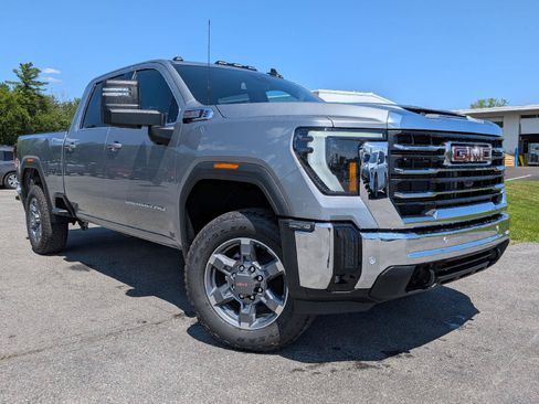 New 2026 GMC Sierra 2500 SLE w/ SLE Value Package; AWD/4WD image 1
