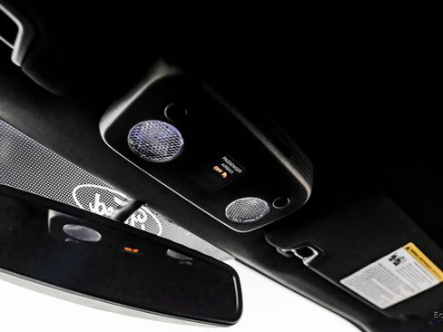 Used 2022 Ford Mustang Shelby GT500 w/ Carbon Fiber Track Pack image 32