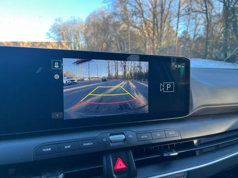 Used 2025 Kia K4 LXS image 22