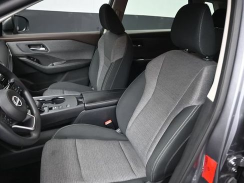 Used 2023 Nissan Rogue SV FWD image 19