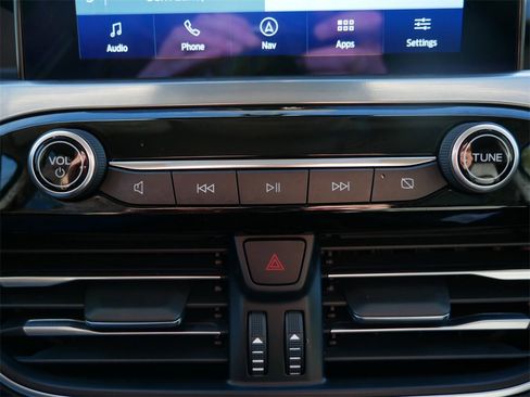 Certified 2022 Ford Escape Titanium image 23