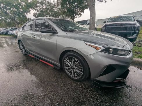 Certified 2022 Kia Forte GT-Line FWD image 3