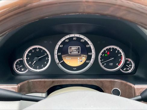 Used 2011 Mercedes-Benz E 350 Sedan image 25