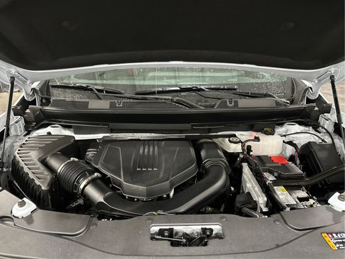 Certified 2026 Chevrolet Traverse RS AWD/4WD image 11