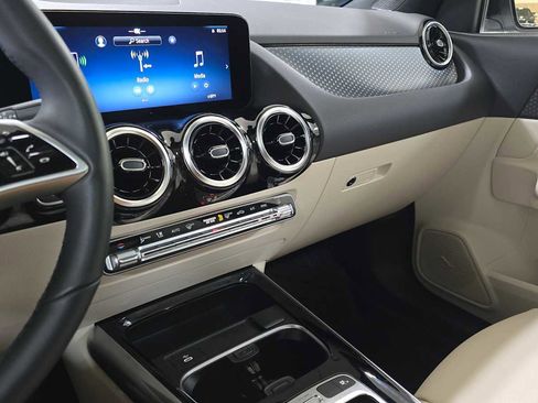 Certified 2026 Mercedes-Benz GLA 250 4MATIC image 34