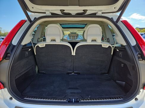 Used 2024 Volvo XC90 B5 Core w/ Climate Package image 29