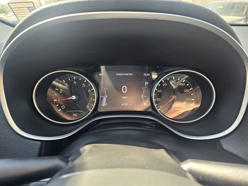 Used 2019 Jeep Compass Limited w/ Advanced Safety Group image 19