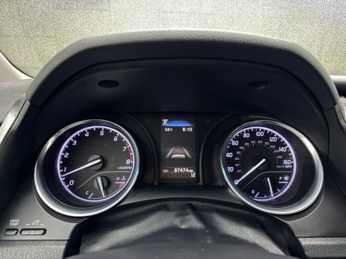Used 2019 Toyota Camry SE w/ Carpet Mat Package FWD image 28