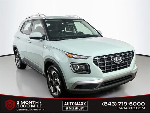 Used 2026 Hyundai Venue SEL FWD image 1