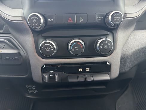 Used 2024 RAM 3500 Tradesman w/ Chrome Appearance Group image 14