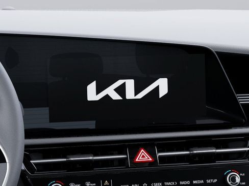 New 2026 Kia Niro EX FWD image 20