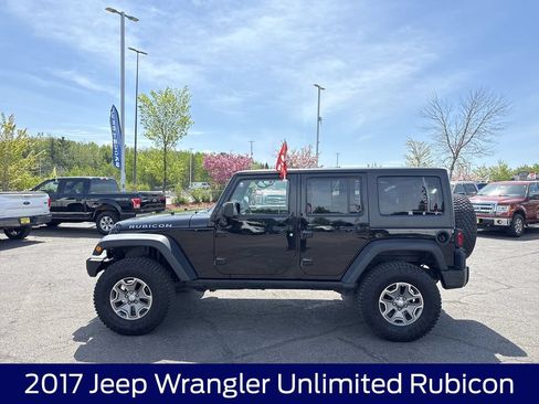Used 2017 Jeep Wrangler Unlimited Rubicon w/ Cold Weather Group AWD/4WD image 9