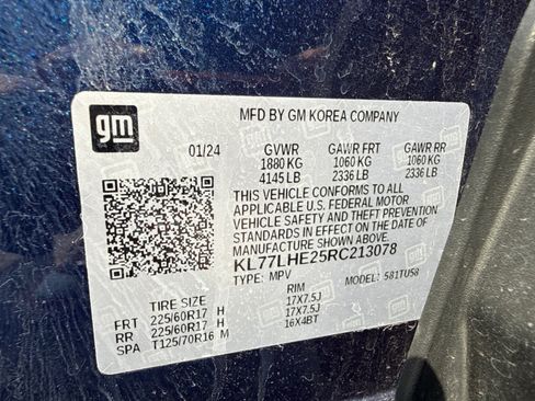 Used 2024 Chevrolet Trax LT w/ Sunroof Package FWD image 33